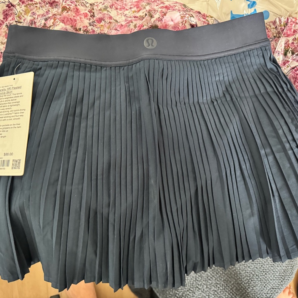 Lululemon Athletica Navy Pleated 🎾 Tennis Skirt with shorts inside - Picture 3 of 4